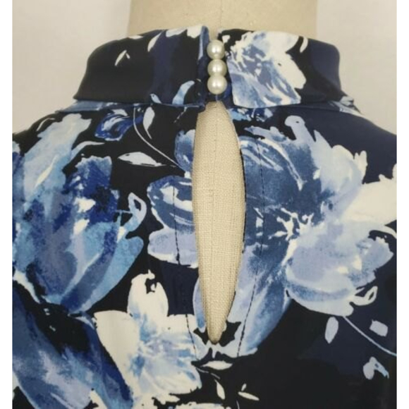 Karl Lagerfeld Paris Womens Floral Mock Turtleneck Blouse Faux Pearl Button S - Picture 4 of 12